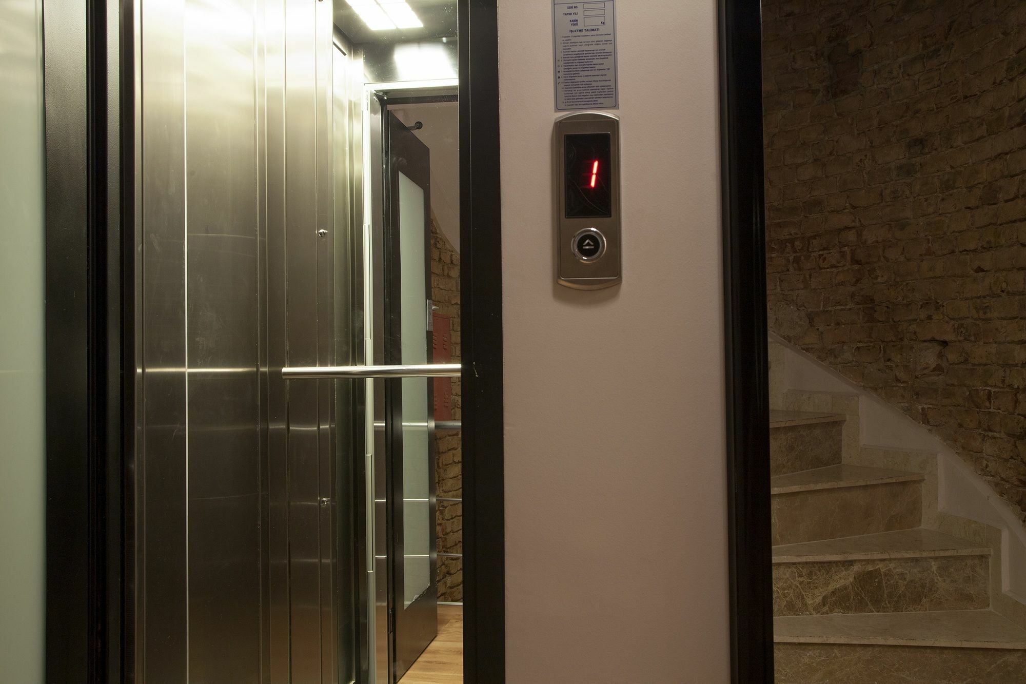 Taksim Hotel Istanboel Buitenkant foto